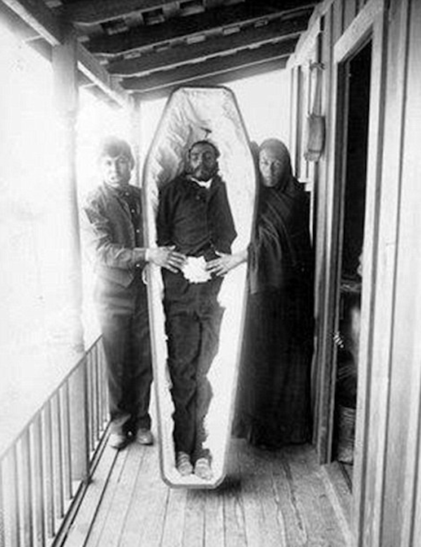 維多利亞時代的唯美屍體照5