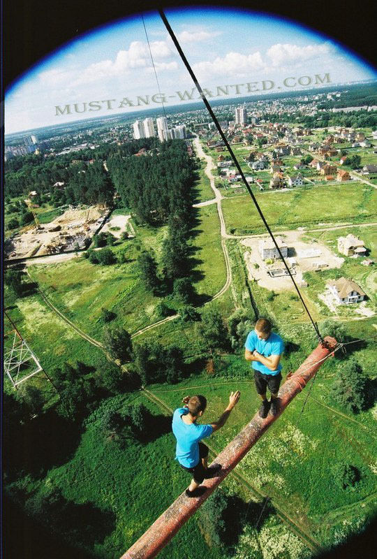 不要命了！走鋼索+單手掛高樓的男人3