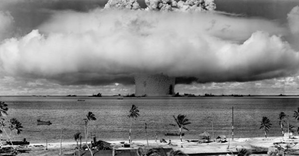 史上第一次的水底核爆1