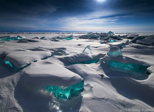 雪中寶石！冰湖的華麗奇觀1