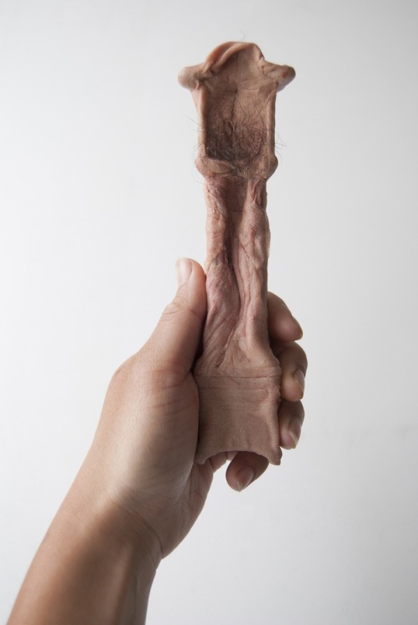 催吐用！假人皮製的噁心家具3