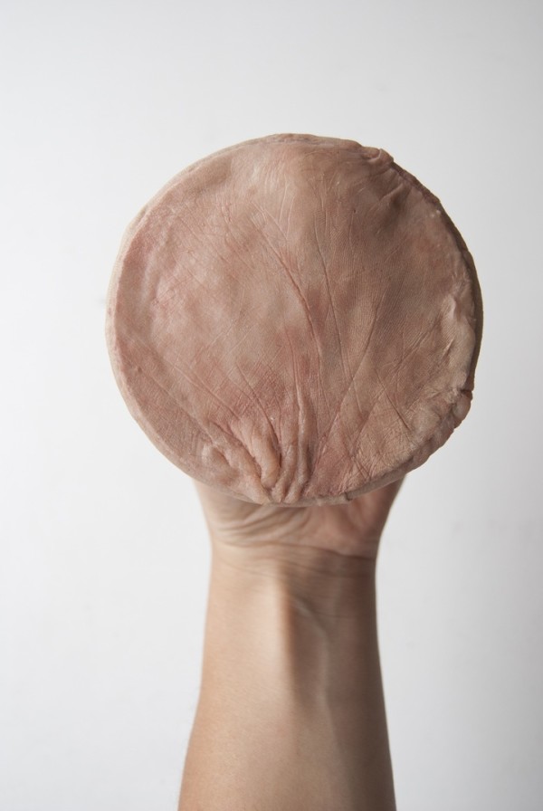 催吐用！假人皮製的噁心家具4