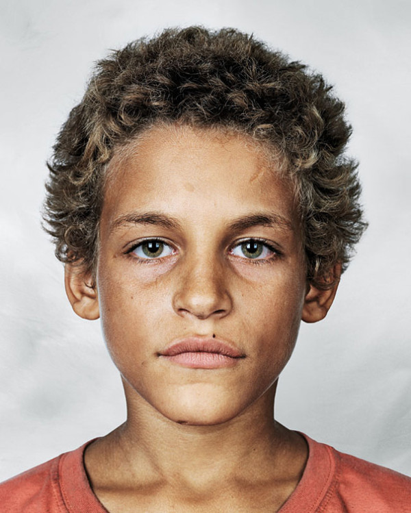 各國小孩與他們睡覺的地方9