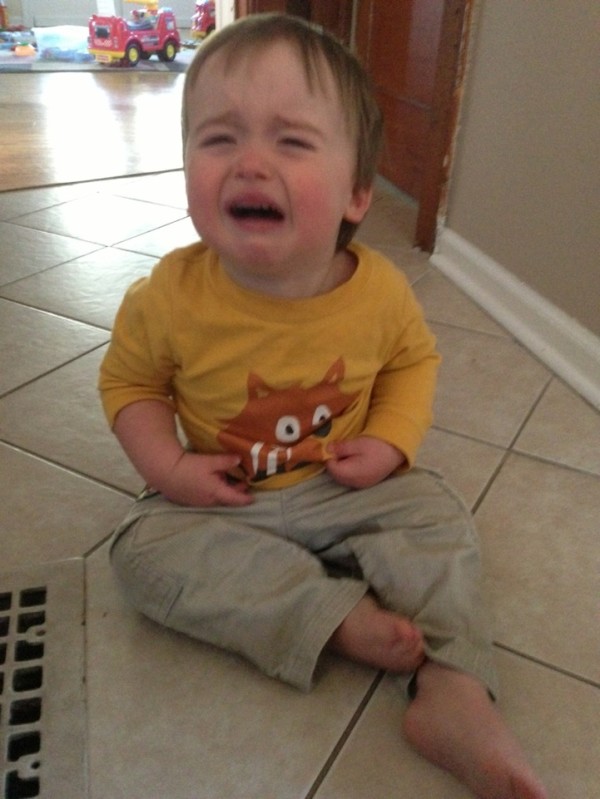 老爸用照片記錄兒子哭哭的荒唐原因10