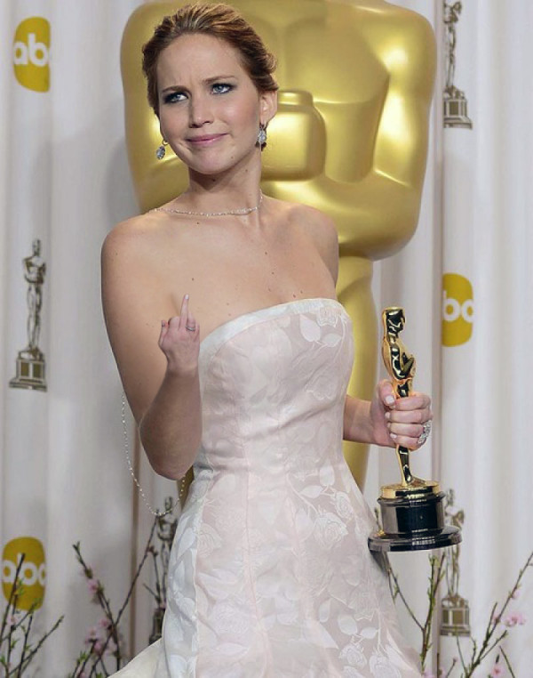 很怪很詭異的一隻小手16