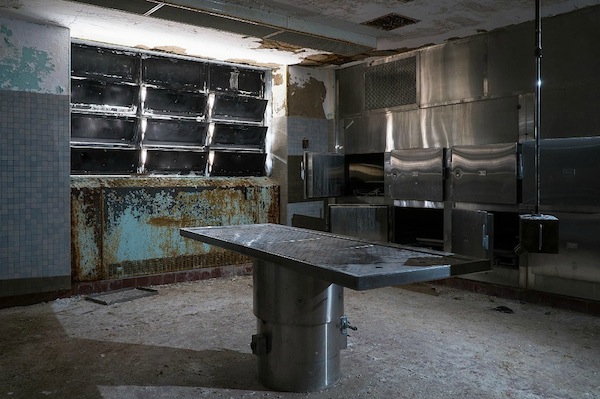 讓你雞皮疙瘩掉滿地的廢棄精神病院9