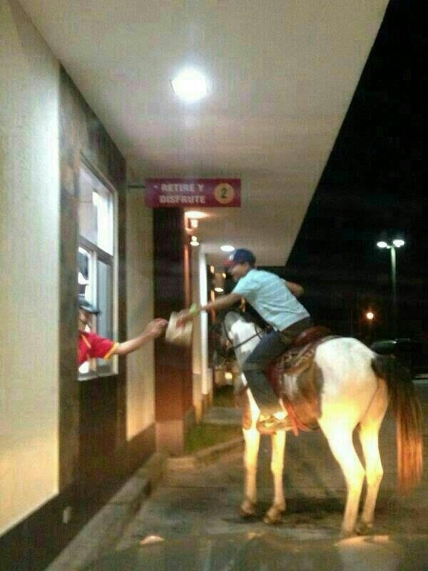 麥當勞是個奇怪的地方15