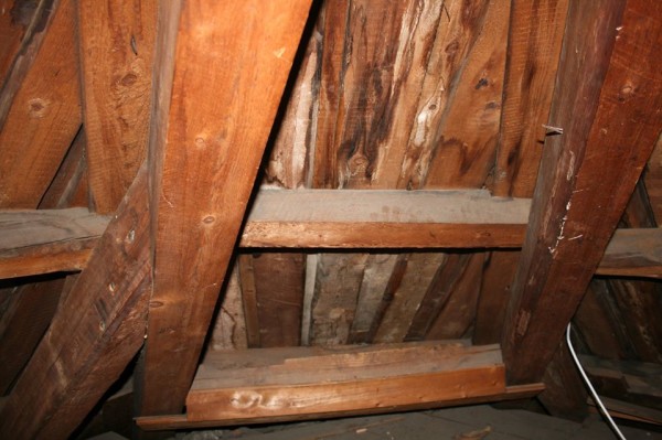 挪威學生在閣樓發現二次世界大戰秘室3