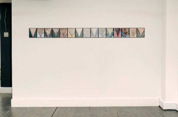 男人胸口上的V1