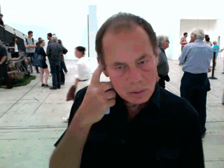 這位先生的照片將被送到外太空2