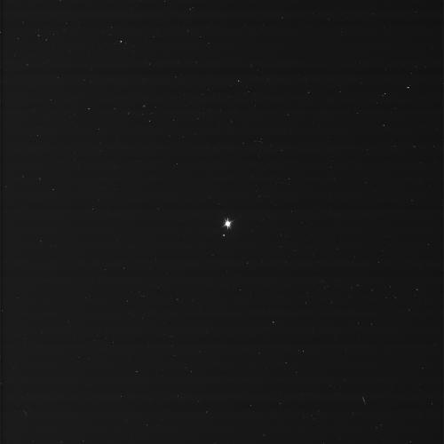 被甩算啥，看看這張土星拍到的地球吧！3